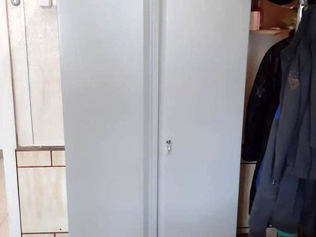 Шкаф для офиса ПРАКТИК М 18