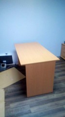 Прямой офисный стол